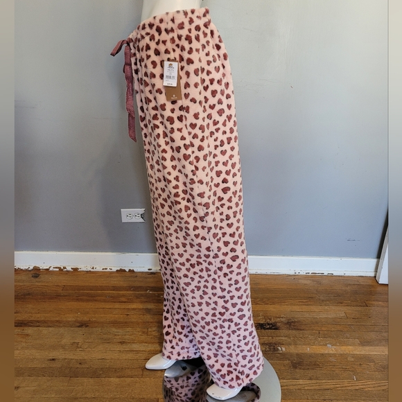 Denver Hayes Plush Jogger in Pink Hearts, BNWT, Size 2X - Picture 5 of 8